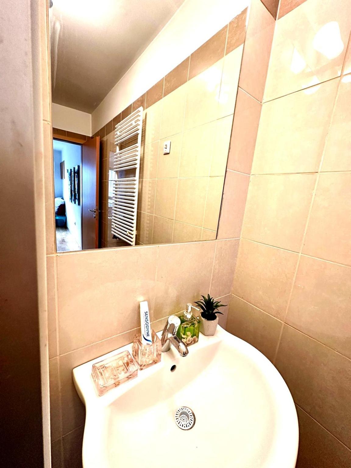 City Center Apartment With Balcony Budapeşte Dış mekan fotoğraf