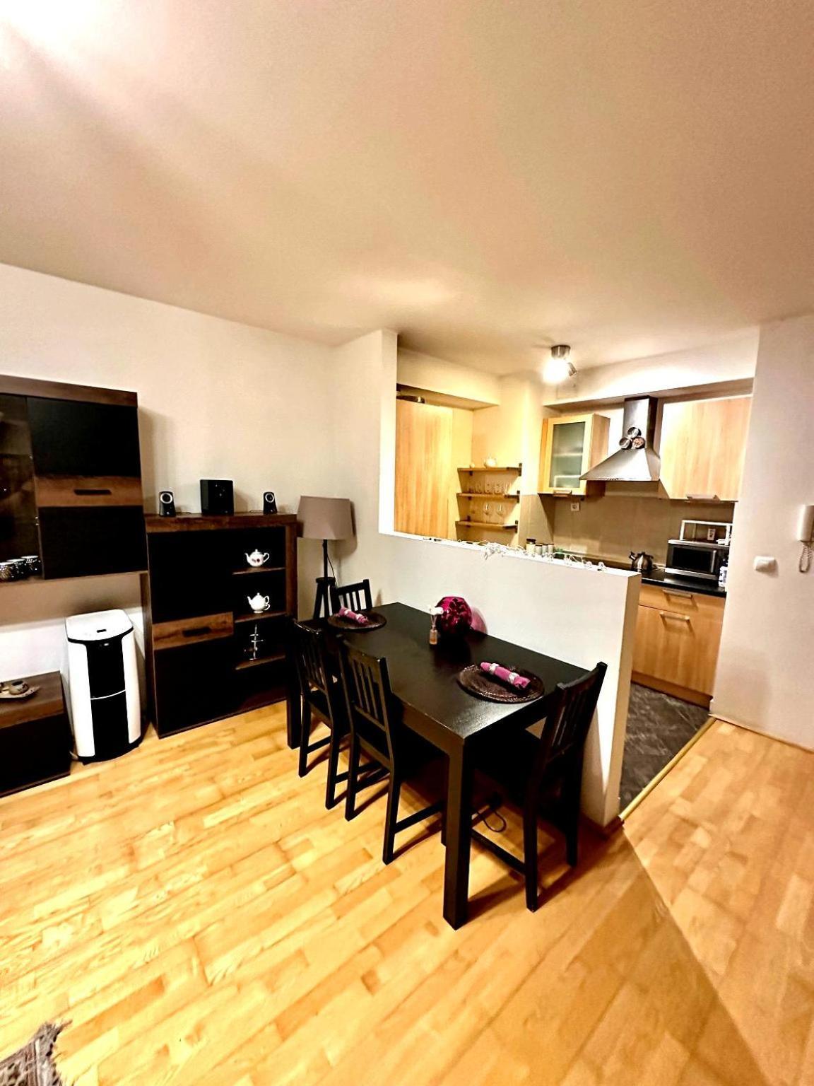 City Center Apartment With Balcony Budapeşte Dış mekan fotoğraf