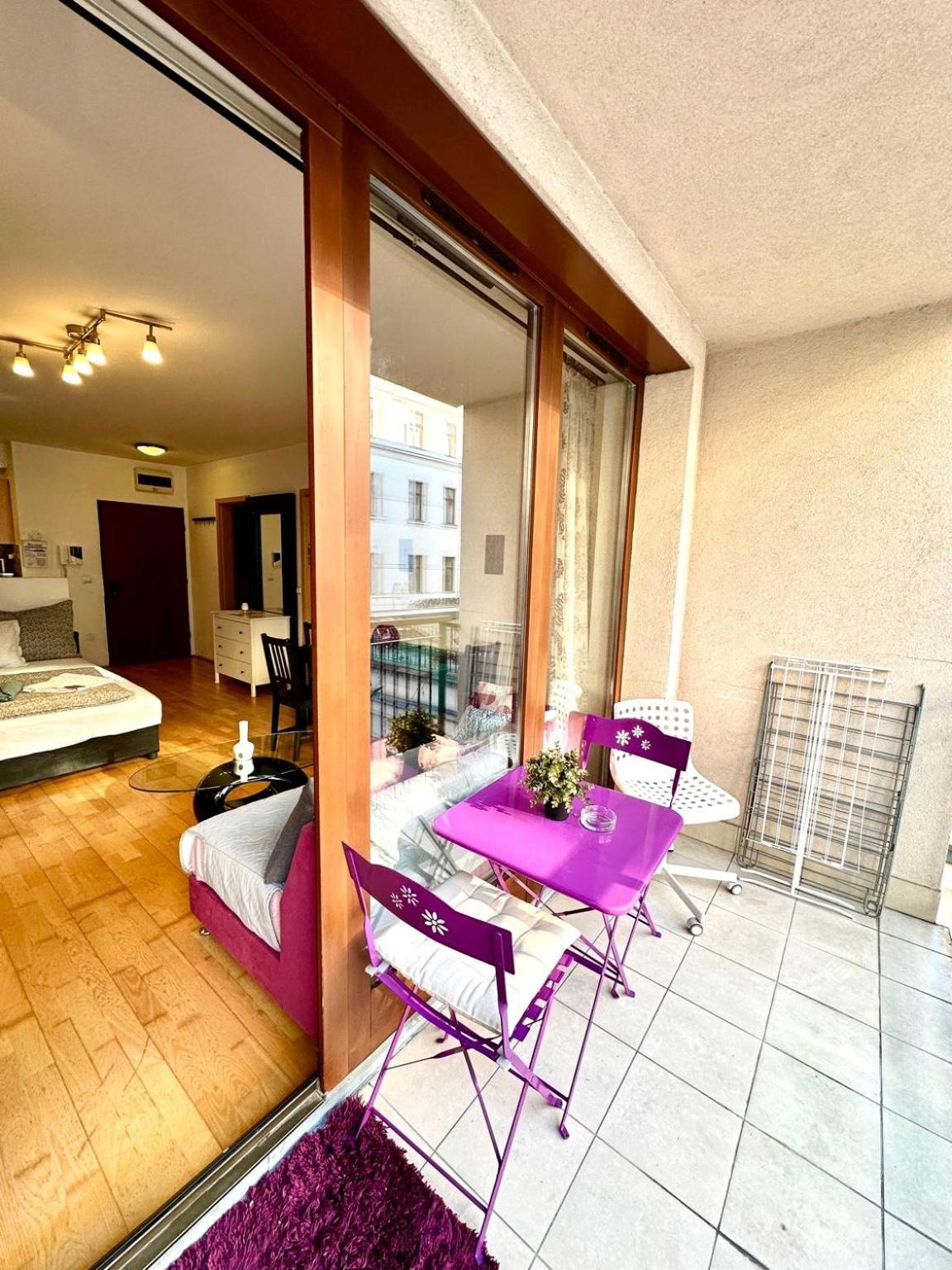 City Center Apartment With Balcony Budapeşte Dış mekan fotoğraf